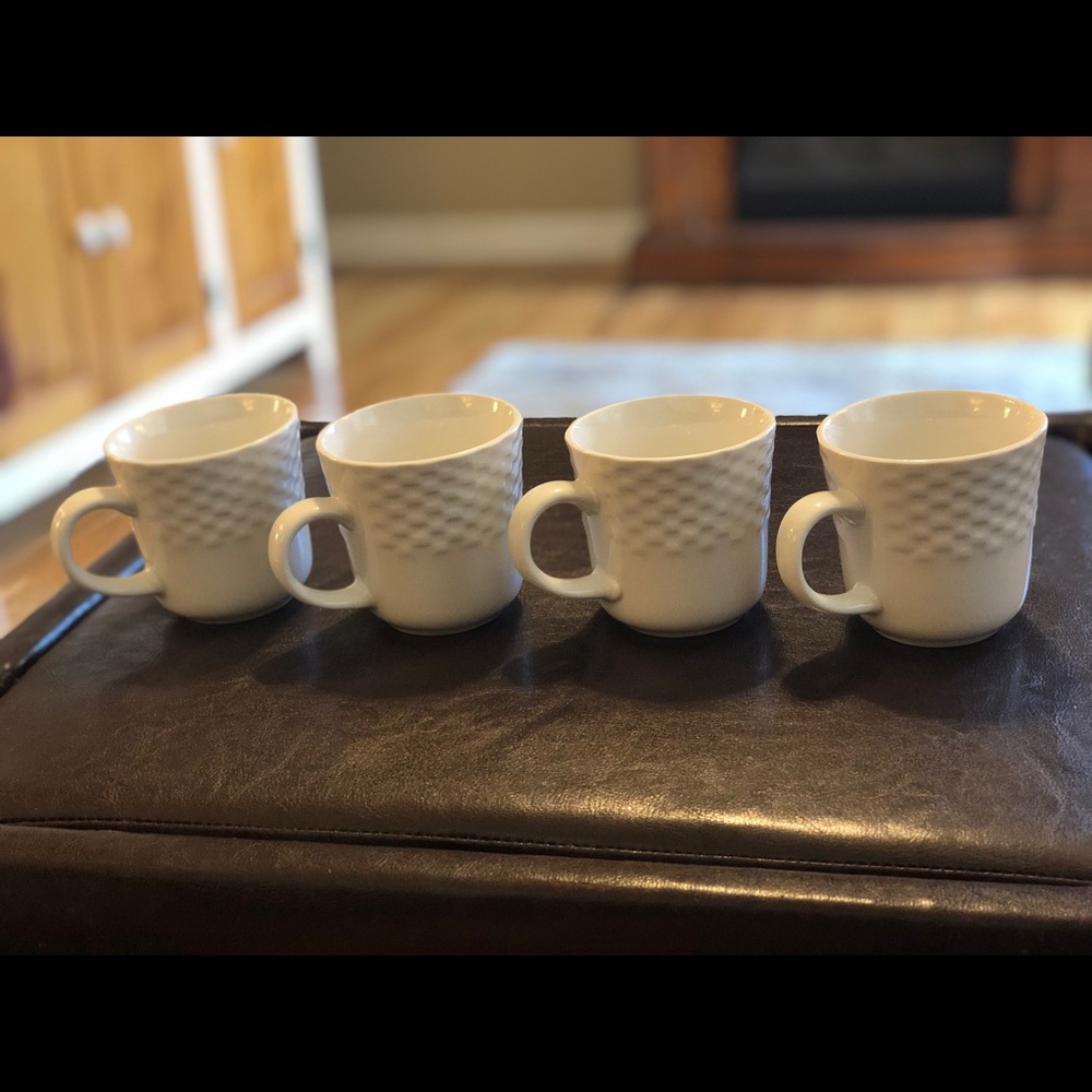 Set of 4 Small Coffee/Tea Cups